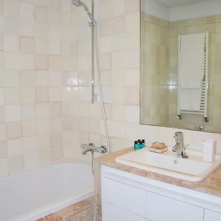 Appartamento Bairro Alto With A Large Patio Lisbona