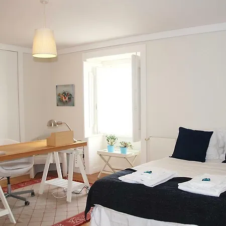 Bairro Alto With A Large Patio * Lisboa