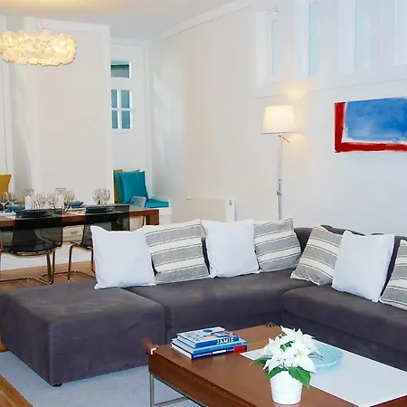 Bairro Alto With A Large Patio Lejlighed *