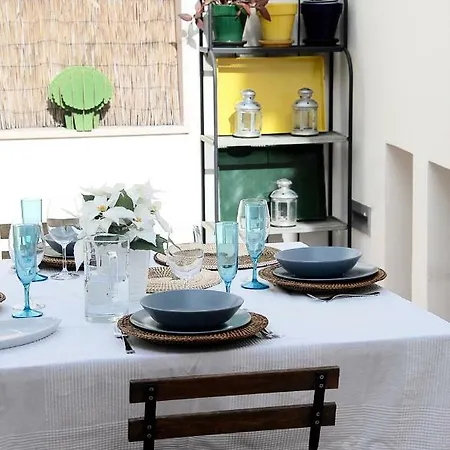 Bairro Alto With A Large Patio Lejlighed *
